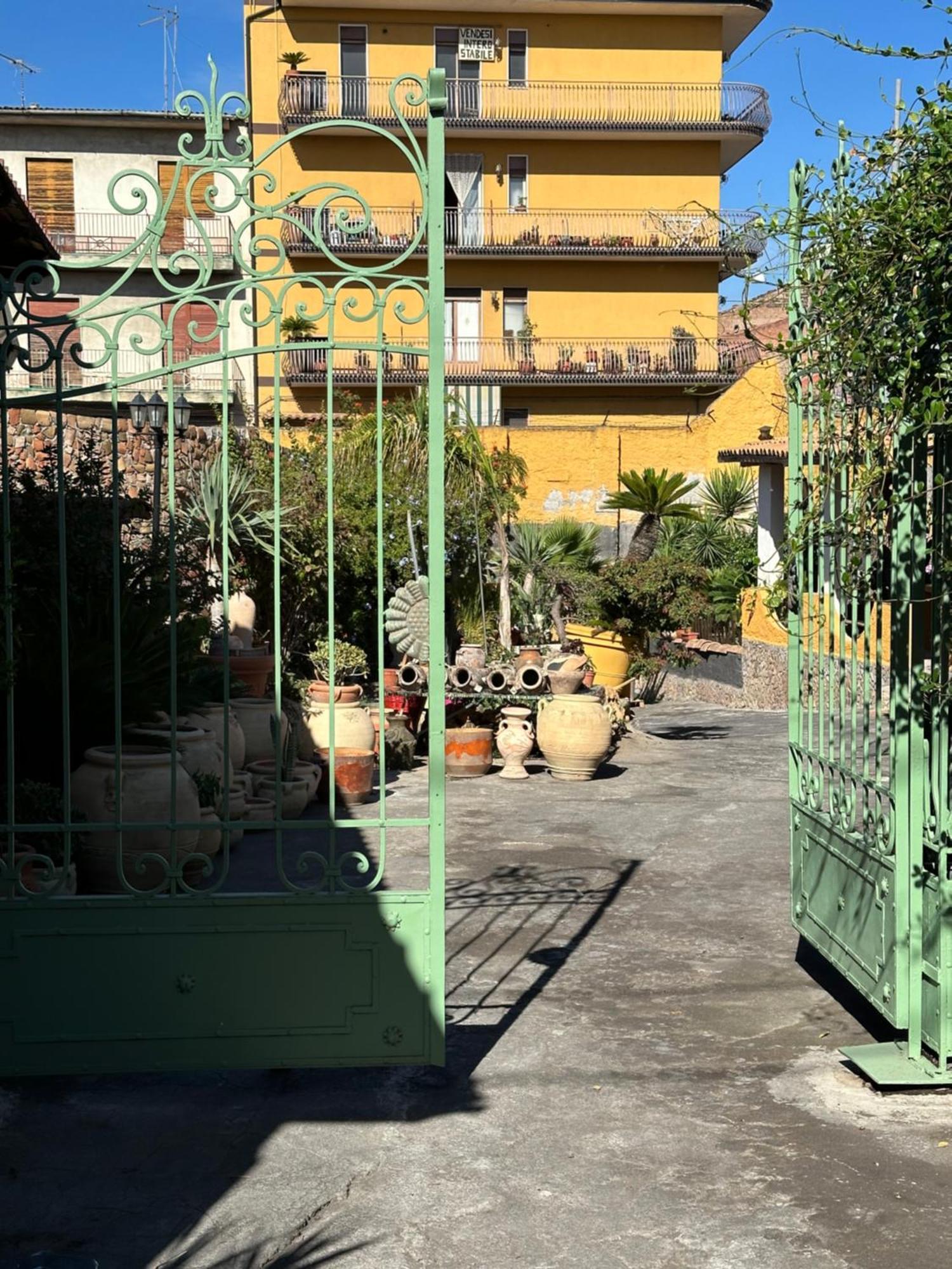 Willa Garden Of Bitter Katania Zewnętrze zdjęcie